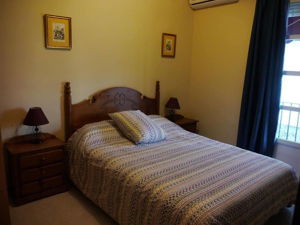 Hostal Playa Hidalgo Рота Екстериор снимка
